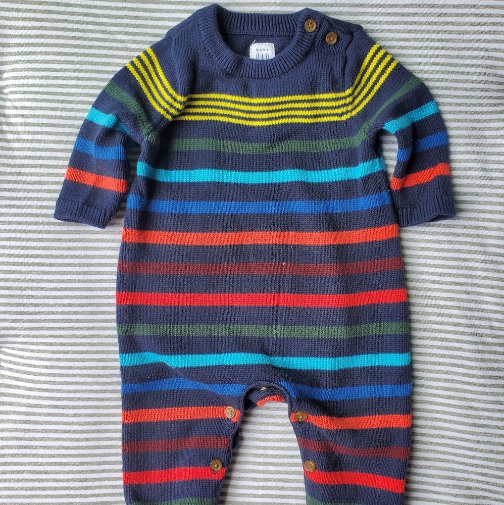 GAP one piece bodysuit 0-3mos